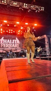 Cantora Sertaneja - Thalita Ferrari — foto 6