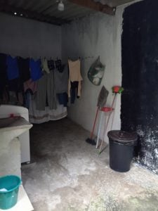 Vendo,ou,troco imóvel por outro equivalente, ou, parecido local do imóvel guaianases são p — foto 10