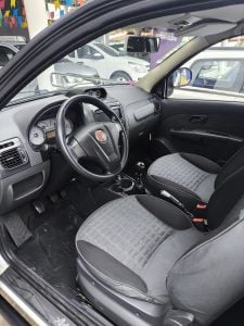 Fiat Strada Cd 1.8 Adventure Flex Manual 2p — foto 3