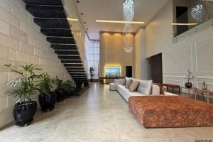 Mansão de 4 Suítes 780 m² de Área Construída — foto 6