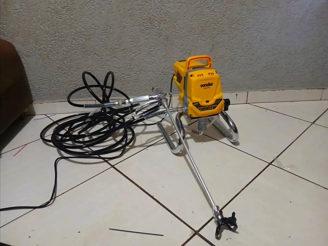 Oportunidade única Máquina Airless Top De Linha! Por Apenas 1.600 Avista — foto 2