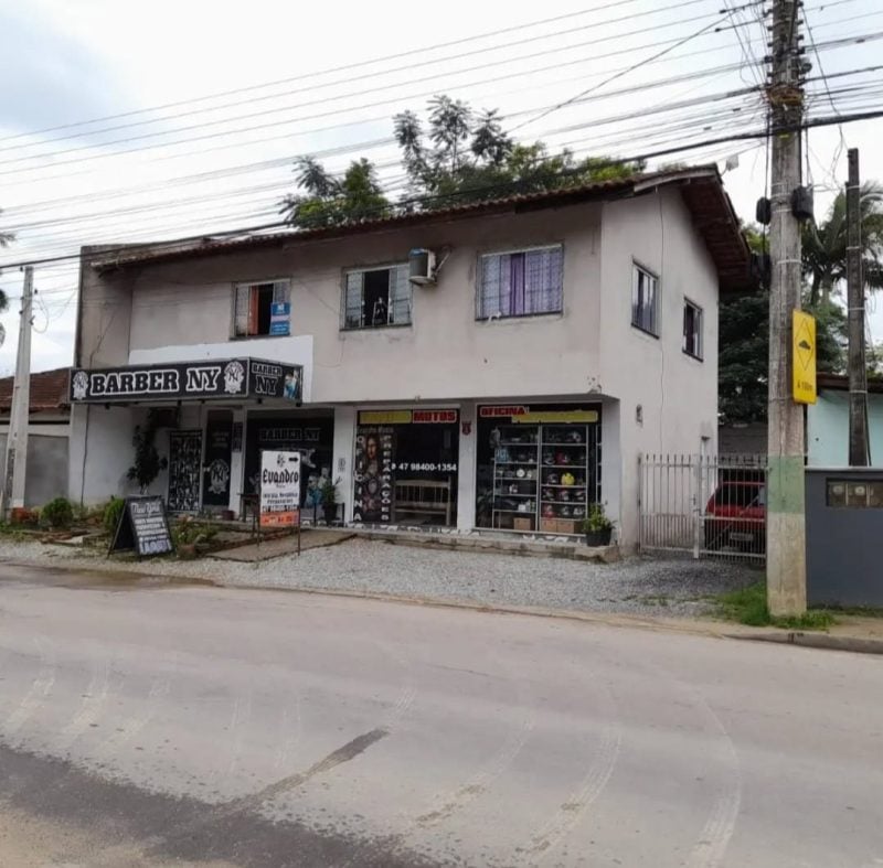 Casa comercial grande