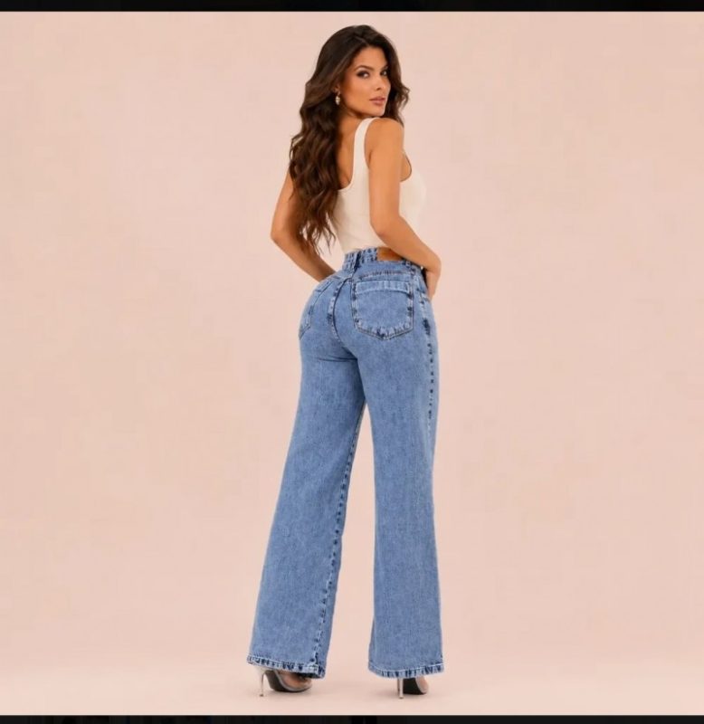 Calça jeans pantalona wide leg feminina cintura alta