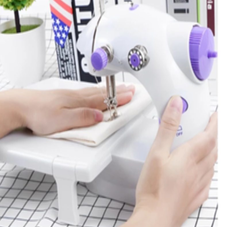 Mini Maquina De Costura Elétrica Bivolt + Pedal Portátil — foto 2