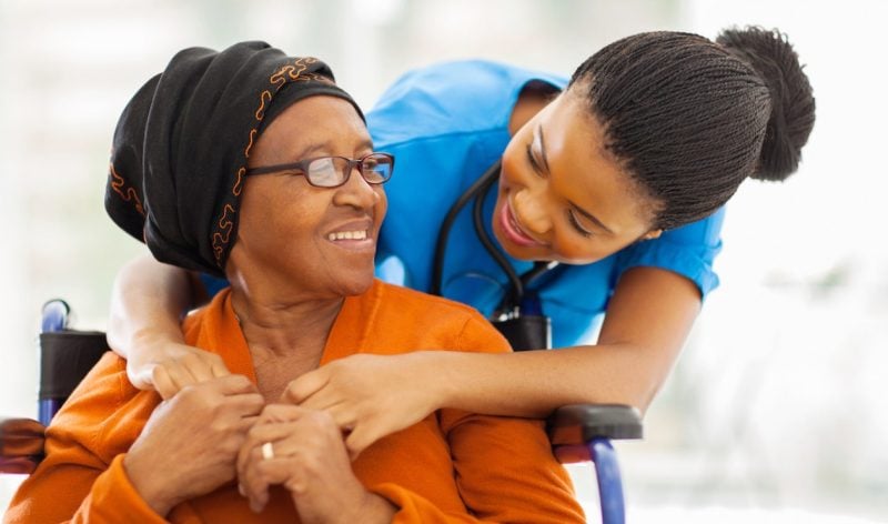 Cuidadora De Idosos E Pacientes