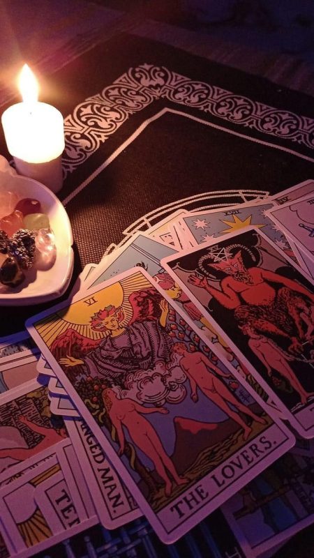Consulta de Cartomancia Online com Interpretação Personalizada TAROT/BARALHO CIGANO