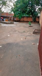 Lote de esquina com casa de 3 quartos no Jardim Boa Esperança Aparecida de Goiânia — foto 4