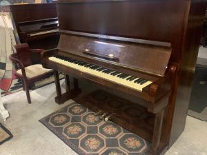 Piano Brasil Acústico Seminovo excelente marca, Preços $10800,00, temos outras opções. — foto 11