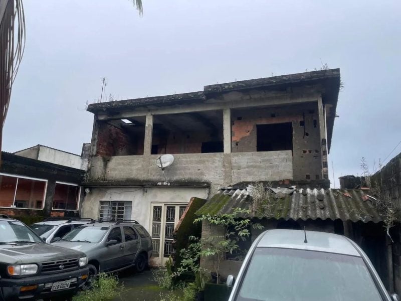 Terreno com Sobrado com Potencial de Renda e Valorização