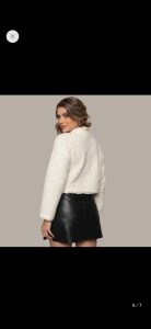 Kit casaco teddy curto blusa feminino cropped pelúcia frio — foto 3