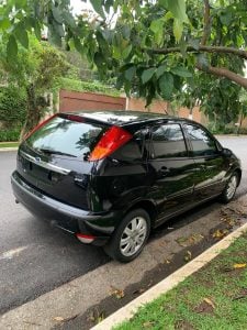Ford Focus Ghia 2.0 16v/ 2.0 16V Gasolina 5P AUT 2004 — foto 6