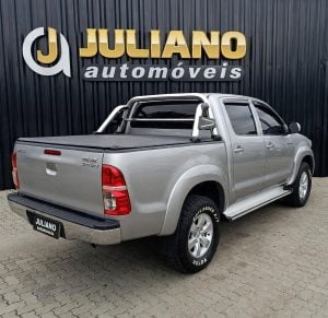 Hillux Srv 4x4 Gasolina - 2015 — foto 4
