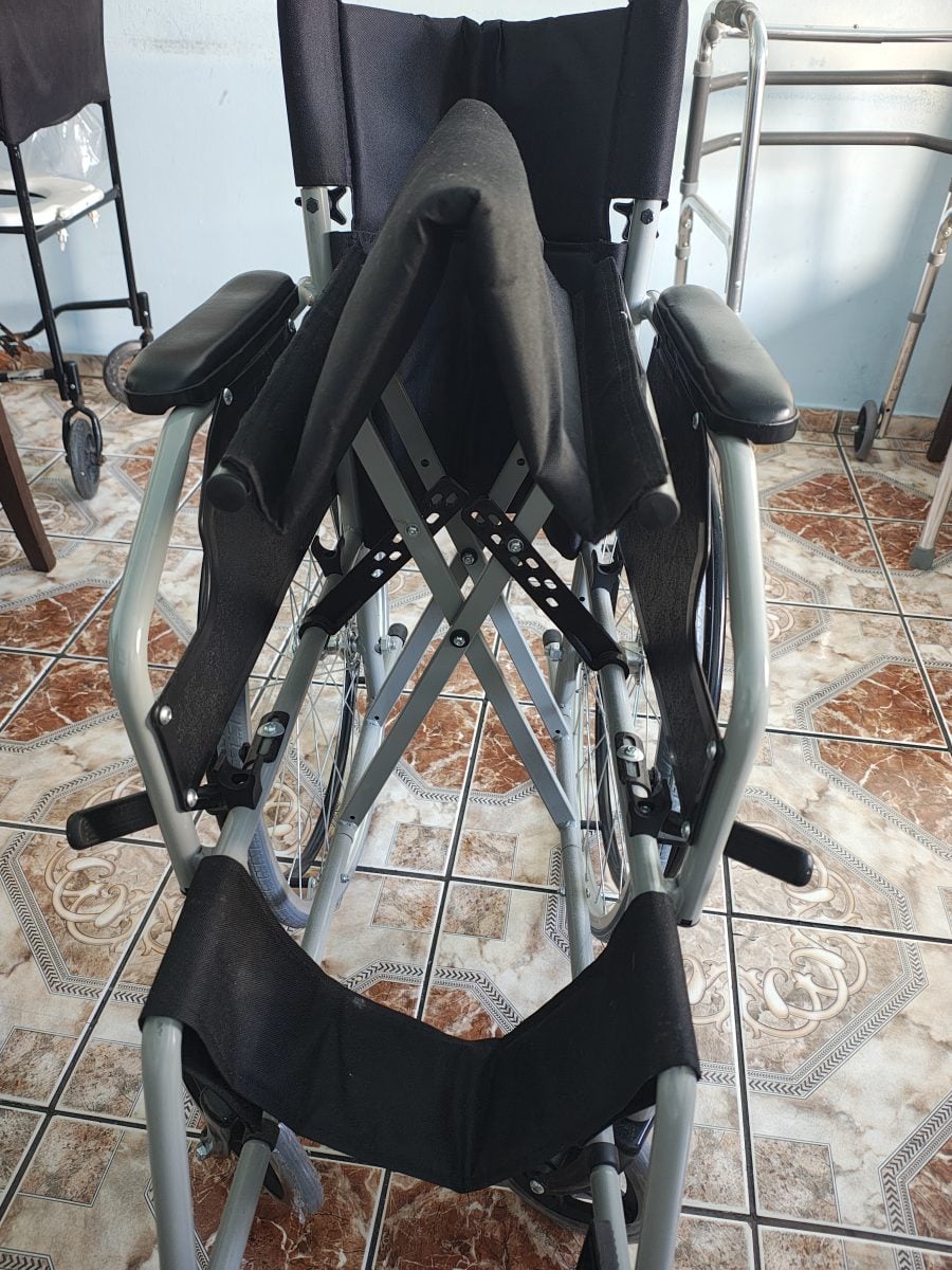 Cadeira de roda — foto 2
