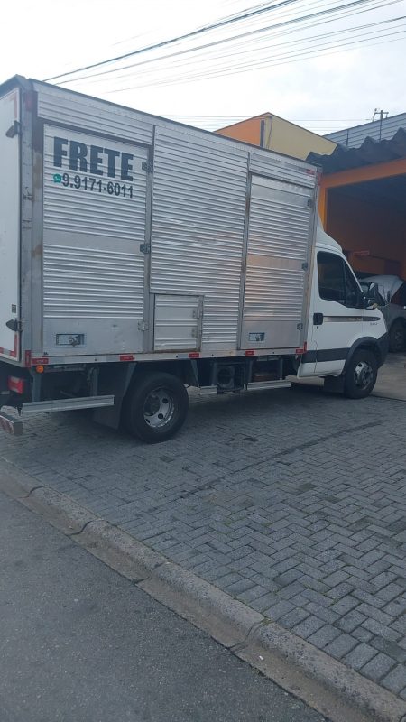 Fretes em Colombo e região