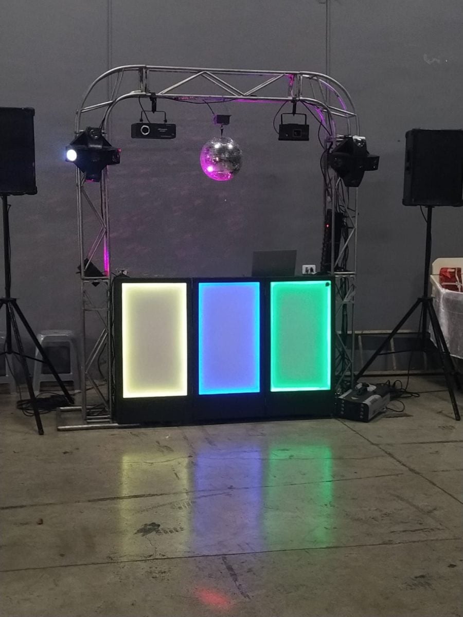 Dj Som Iluminação Na Zona Leste — foto 2