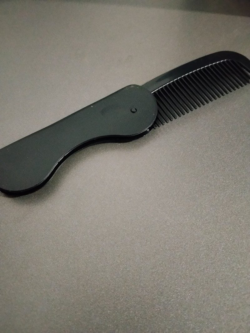 Pente portátil para pentear o cabelo — foto 2