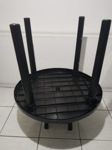 Mesa Redonda de Plástico Desmontável preta — foto 4