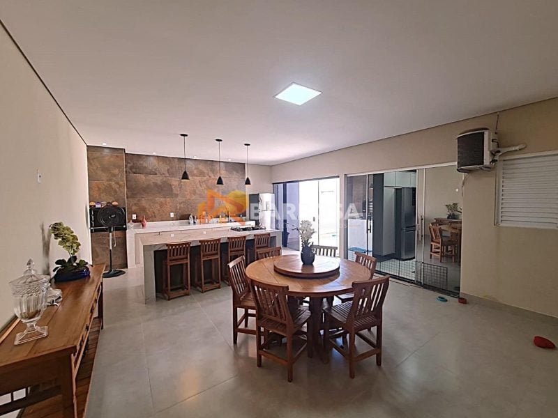 Casa à venda com 2 quartos no Conjunto Habitacional Vida Nova, em Barretos SP