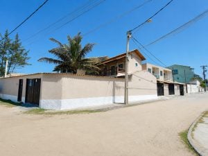 Destaque em rio das ostras: 420 m² de frente para o mar + 5 unidades independentes — foto 3