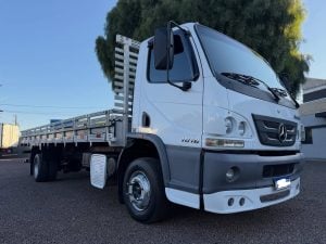 Caminhao a venda Mercedez-Benz 1016 4X2 — foto 3