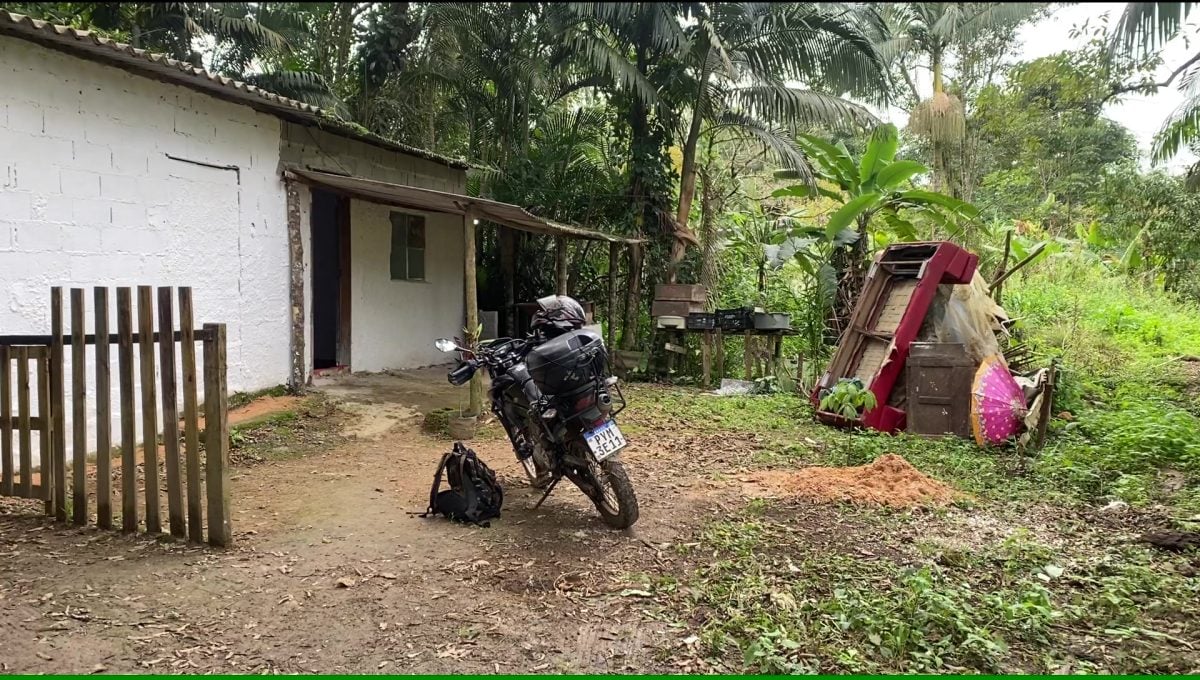 Casa 2 cômodos vendo barato em Juquiá reformada elétrica hidráulica pintura aceito carro — foto 2