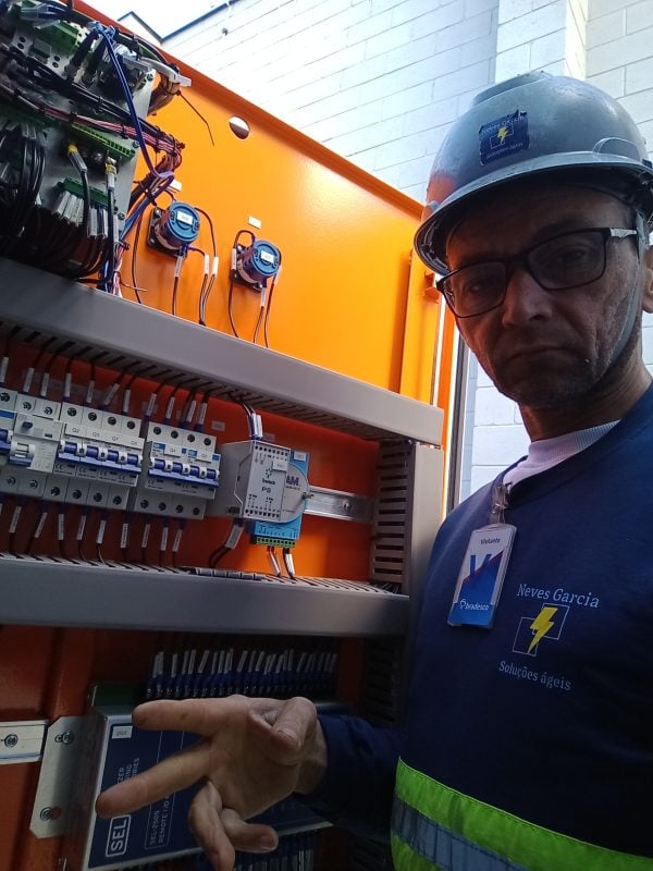 Eletricista instalador residencial e predial