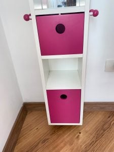 Armário infantil com gaveta espelho e cabideiro — foto 3