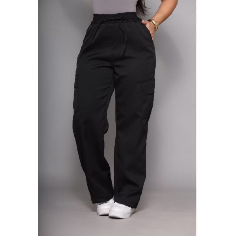 Calça Pantalona Wide Leg Bolso Cargo