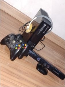 Xbox 360 slim + kinect — foto 4