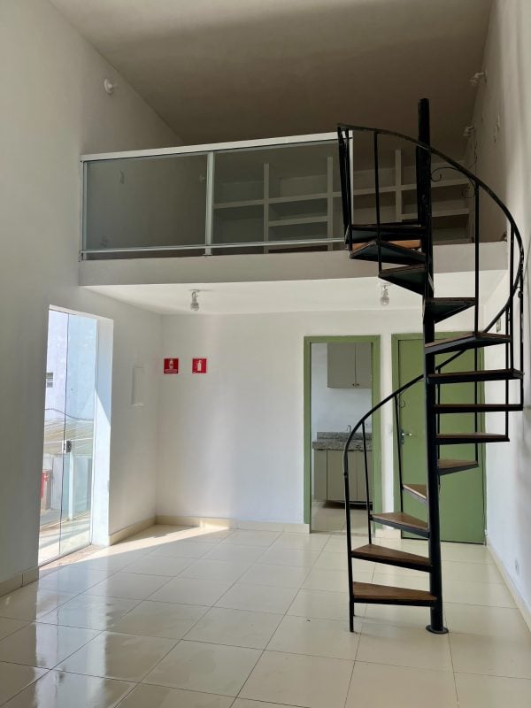 Aluguel kitnet 70 m² com mezanino, sem condomínio - Centro de Vargem Grande Paulista