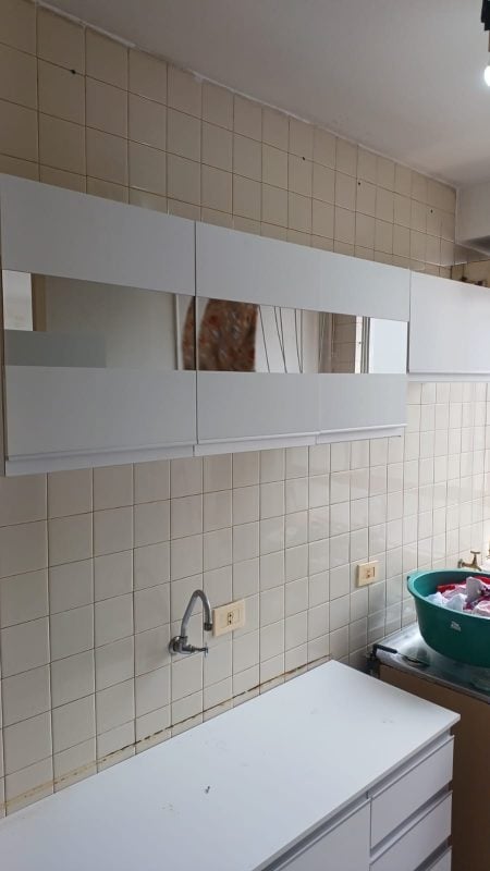Vendo Apto 1 Qt, bem localizado próx.Shopping Estação Curitiba, ideal p/estudantes