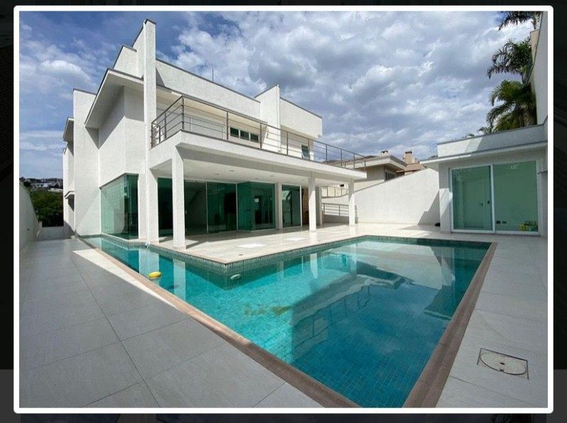 Casa de Alto Padrão Com 536 M² No Villa Solaia -Tamboré