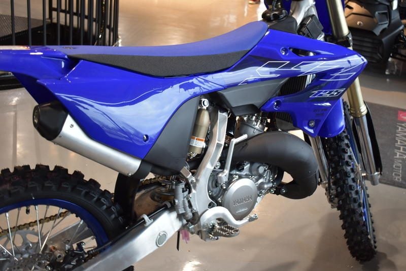 Moto de motocross Yamaha YZ125 2025