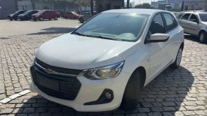 Chevrolet Onix Hatch LTZ 1.0 12V TB Flex Mec. 4P 2023 — foto 6