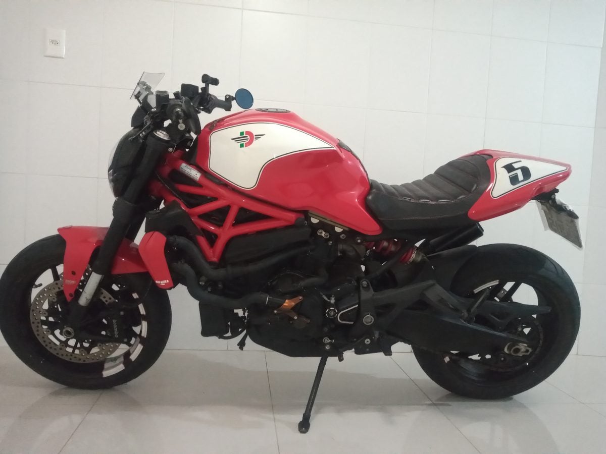 Ducati Monster 821 — foto 2