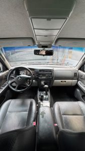 MITSUBISHI 4x4 PRETA — foto 8