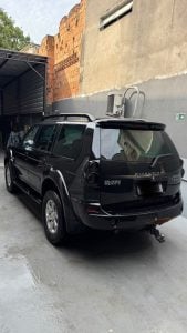 MITSUBISHI 4x4 PRETA — foto 3