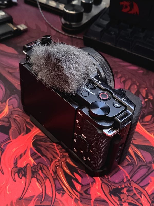 Sony ZV-E10 + Kit Completo Pouquíssimo Uso