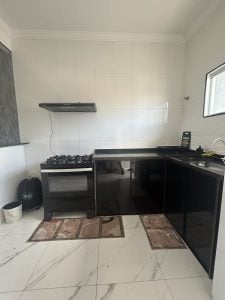 Maravilhosa casa de 3 quartos completa em Unamar — foto 12