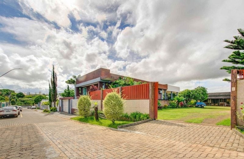 Casa de 4 Quartos (1 Suíte) com Terreno de 872 m² Colônia Agrícola Águas Claras