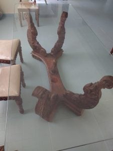 Sala de Jantar em Cerejeira Maciça com 6 Cadeiras e Aparador — foto 3