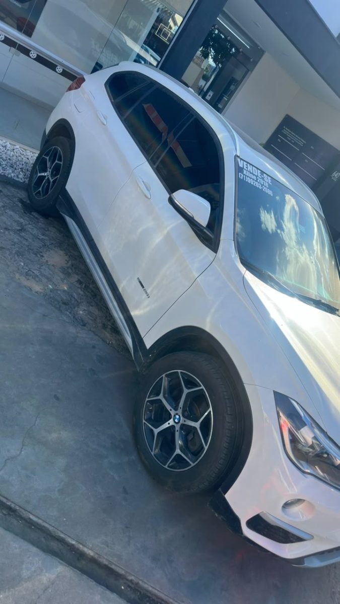 BMW X1 XLine Flex com teto solar — foto 2