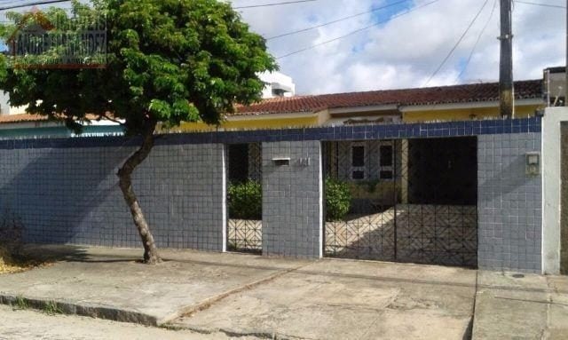 Terreno para Venda em Olinda, Jardim Atlântico, 4 dormitórios, 1 suíte, 2 banheiros, 2 vag