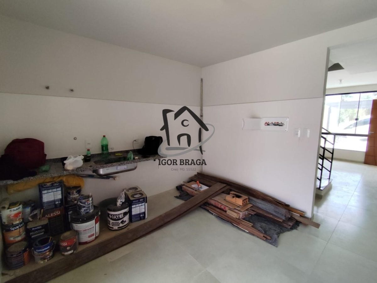 Casa para Venda em Juiz de Fora, São Pedro, 2 dormitórios, 1 banheiro, 1 vaga — foto 2