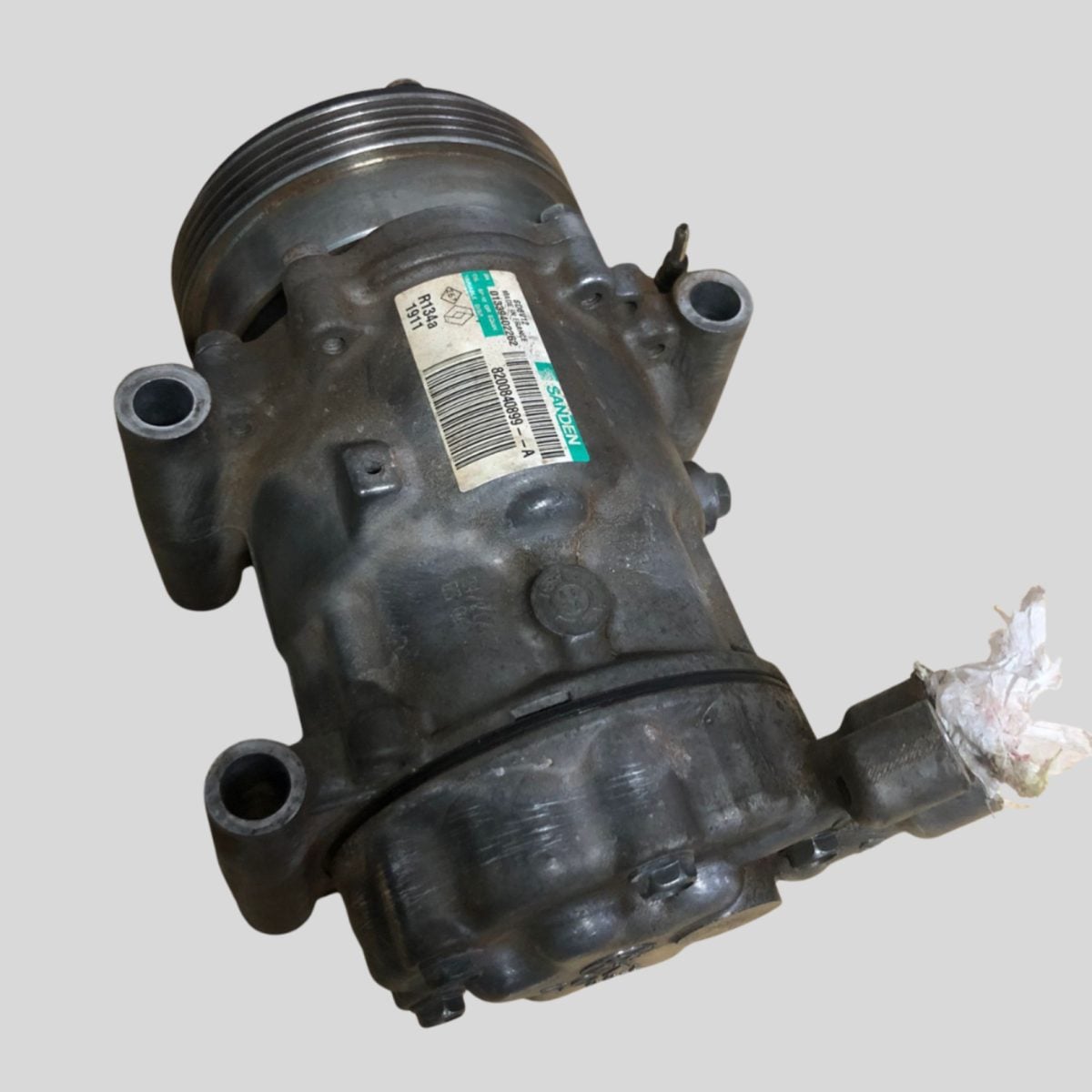 Compressor De Ar Condicionado Renault Sandero 1.0 16v 2012 — foto 2