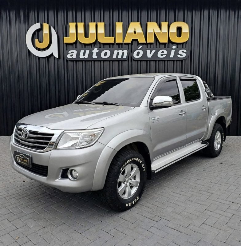 Hillux Srv 4x4 Gasolina - 2015