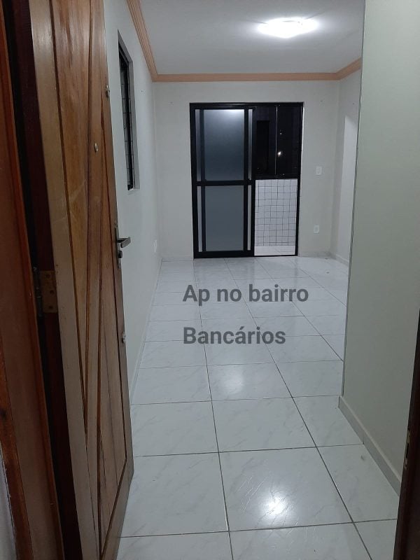 Em João Pessoa, bairro Bancários, ap com 3/4, sendo 1 suíte, 2 garagens. Ótimo!