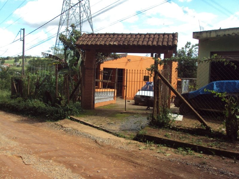 Chácara em Ibiúna -sp com casa + área comercial.