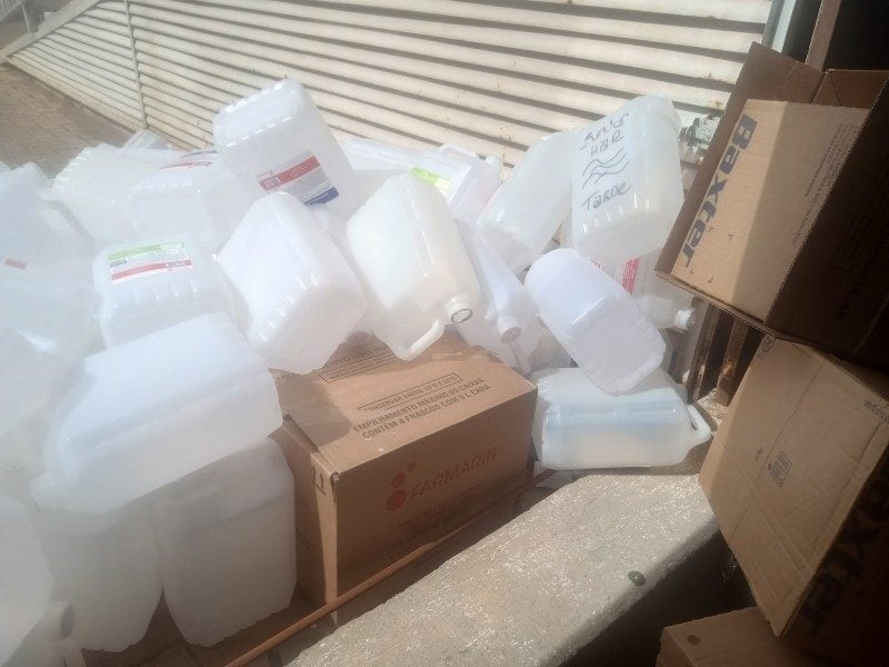 Vende Se Galoes Reciclaveis De 5 Litros — foto 2