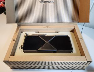 NVIDIA GeForce RTX 5090 Founders Edition FE 32GB — foto 3